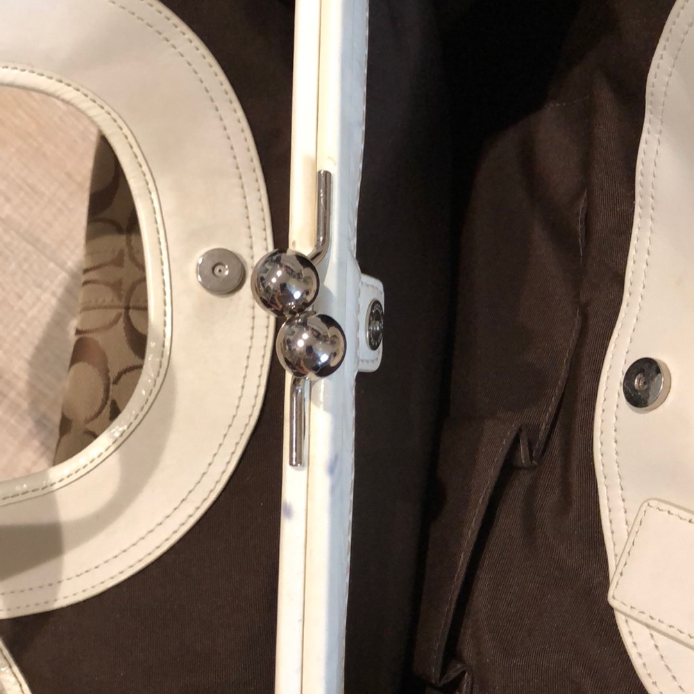 Coach Purse - Picture 5 of 7